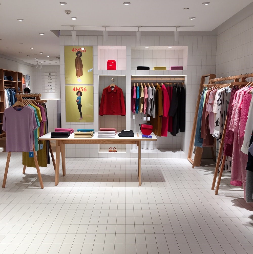How to Engage More Customers by Transforming Your Outlet into a Visual Treat